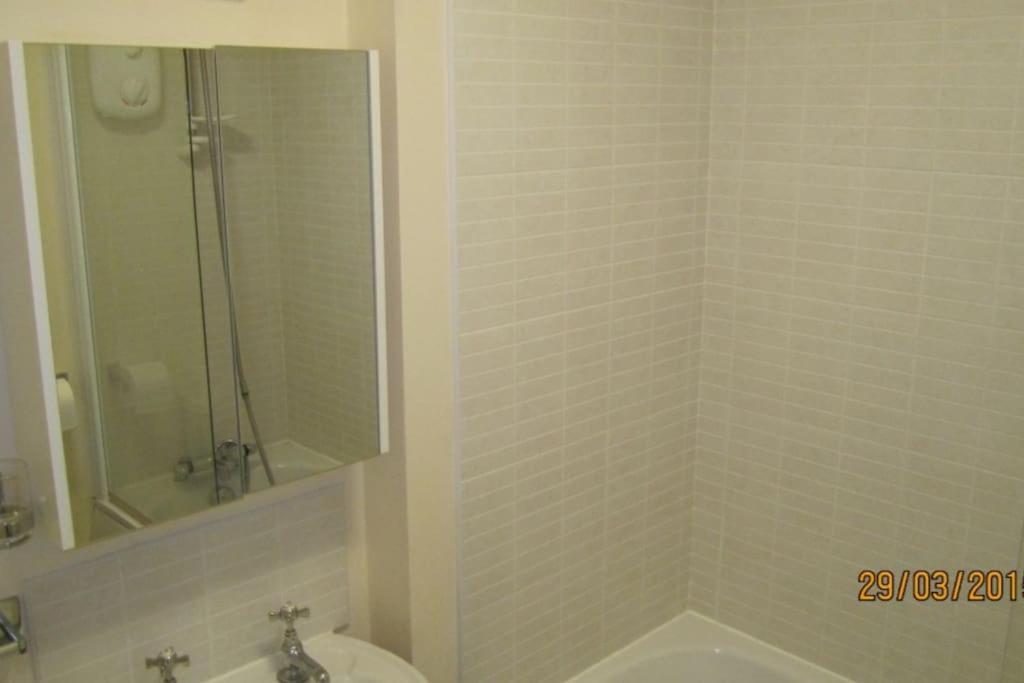 Fusilier Apartment Wrexham City Ngoại thất bức ảnh